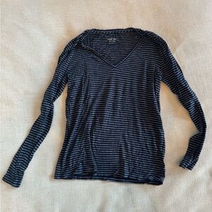 Vintage Y2K J.Crew Long Sleeve Navy and White Striped T-Shirt